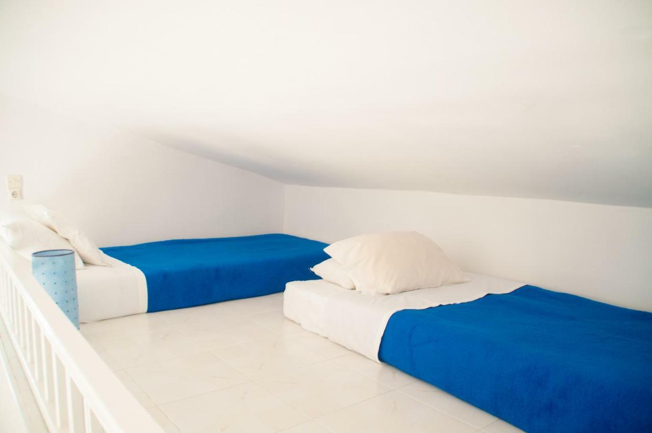 Heracles Guesthouse Ровиес Экстерьер фото